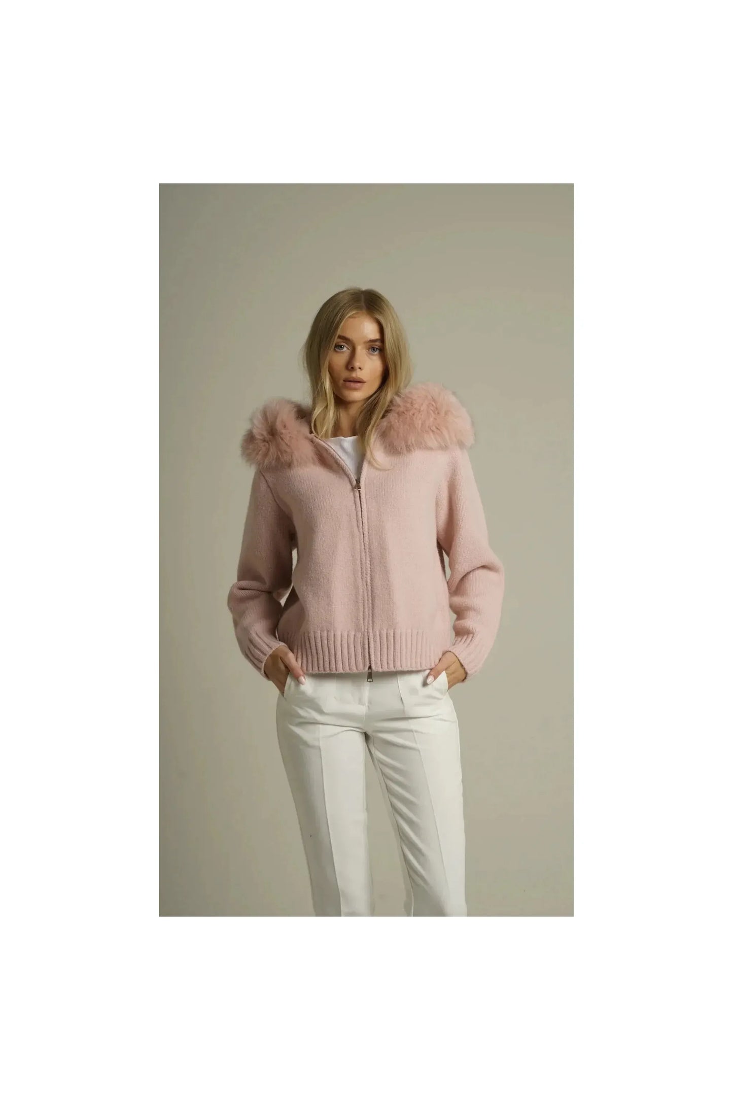 BELAMY – Chaleur Kapuzenpullover mit Fellbesatz.