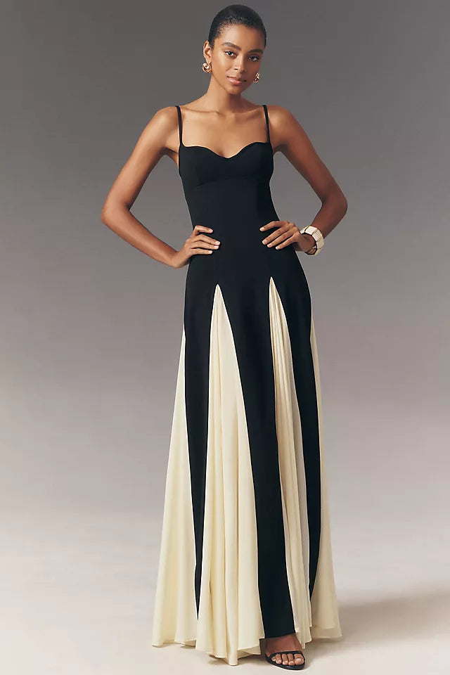 Elegantes Maxikleid in Schwarz-Creme – Zeitlose Abendmode mit femininer Silhouette