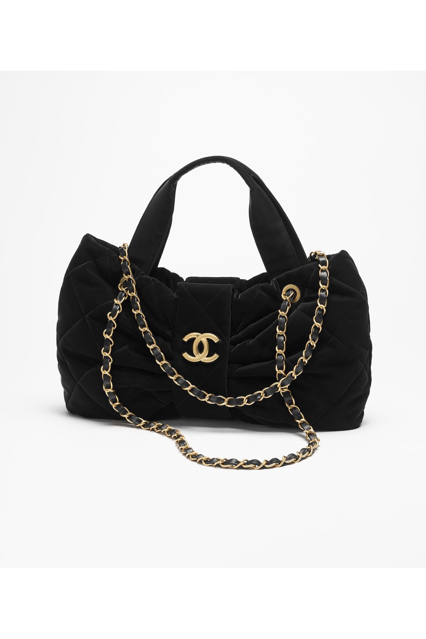 NORA Bag – Timeless Elegance