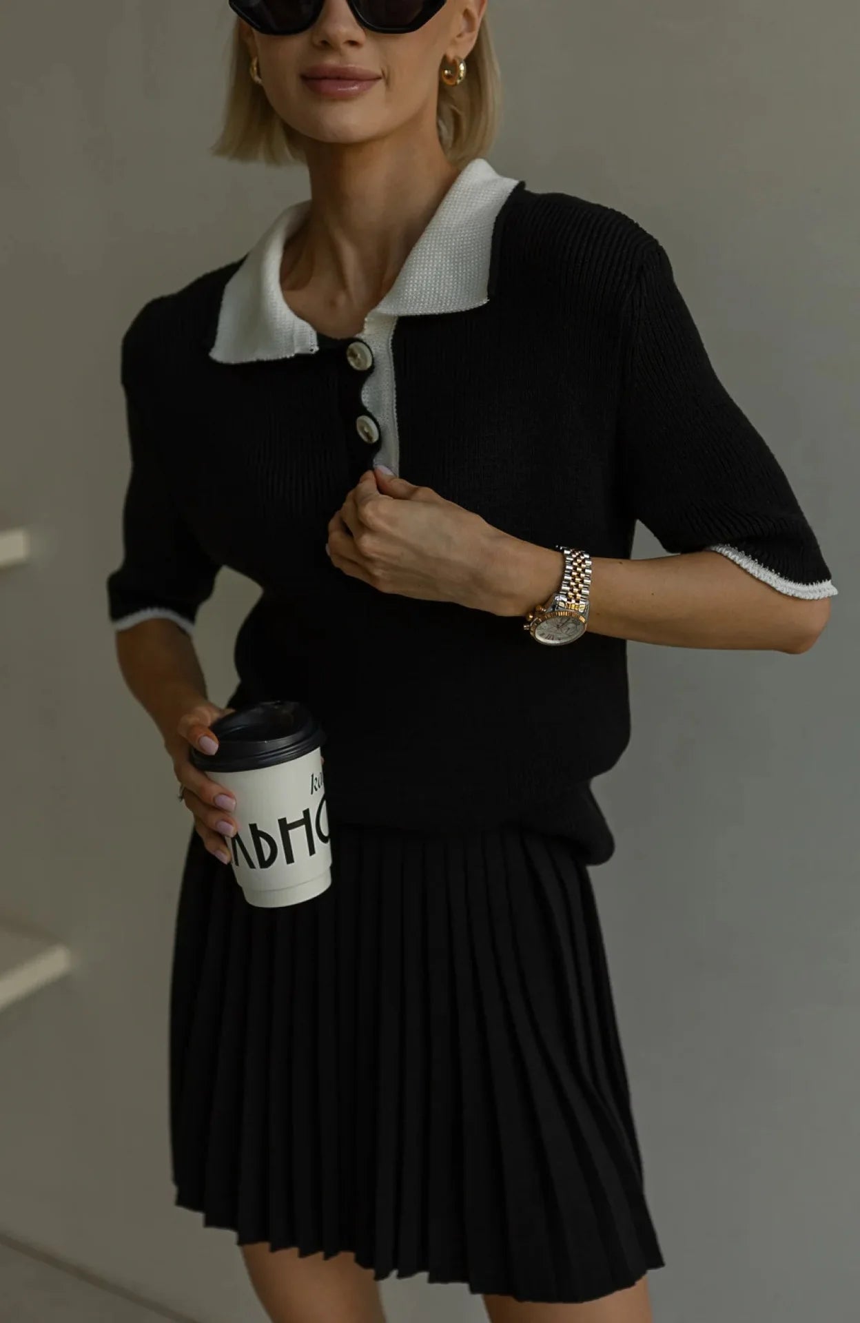 Lässiges Strick-Set mit einfarbigem Pullover und kurzem Rock für Damen, Frühling/Herbst, bequemer Street-Style, Polyester-Gewebe