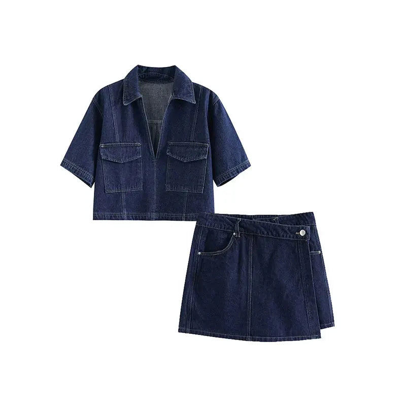 2025 Damenmode Flip Pocket Dekoration Kurzer Flip-Kragen Slim-Fit-Jeansoberteil + asymmetrischer Jeansrock 2-teiliges Set