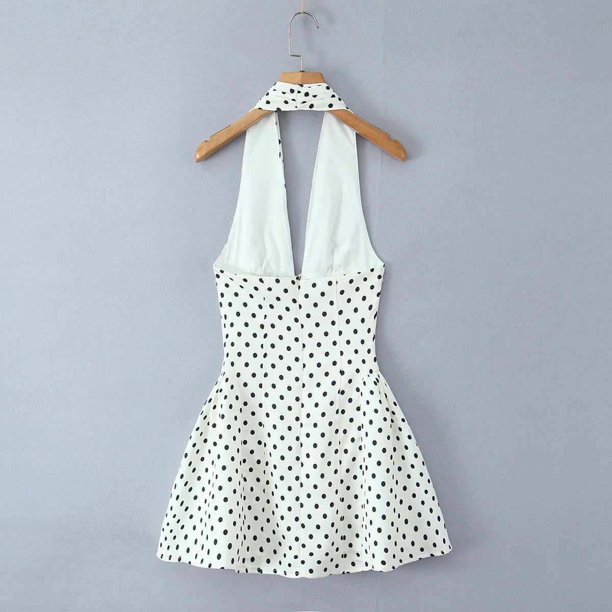 YENKYE Französisch Stil Retro Polka Dot Tiefem V Halter Kleid Frauen Sexy Backless A-linie Schlank Süße Elegante Mini Kleider Sommer Robe
