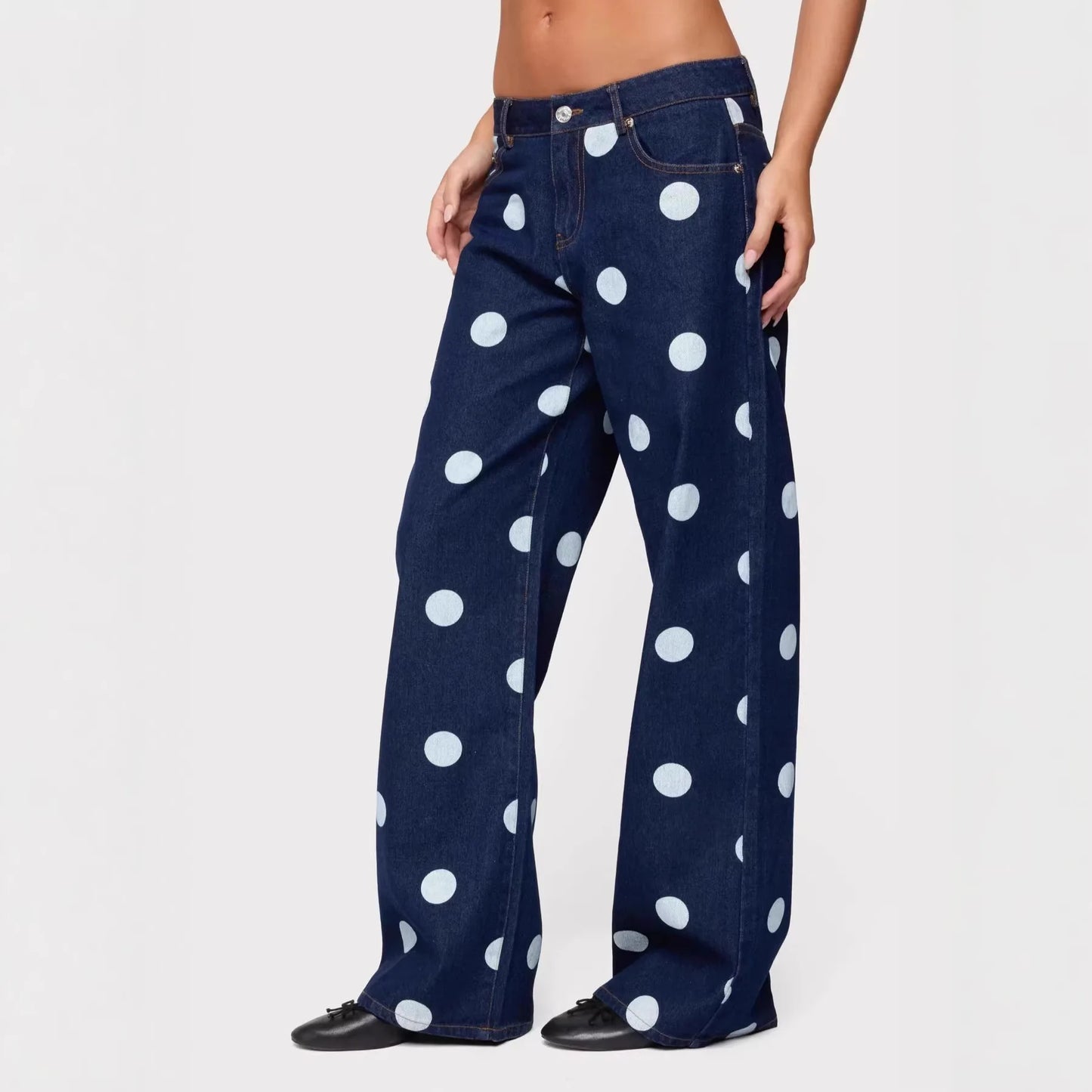 Lässige Gepunktete Denim-Jeans für Damen in Dunklen Farben, Gerade Geschnittene Lange Hose im Komfortablen Pendler-Stil aus Baumwollstoff