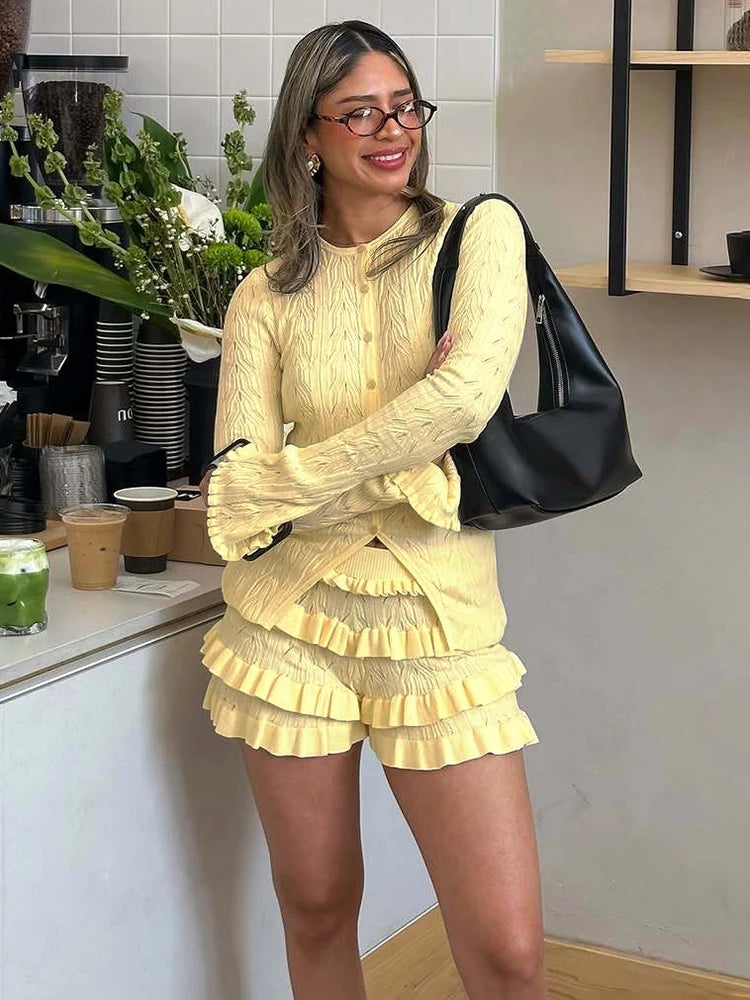 TARXUXY Strickjacke Shorts Anzug frauen Langarm Sexy Hohl Top Mode Dünne Shorts Rüschen Splice Weibliche Shorts Sets