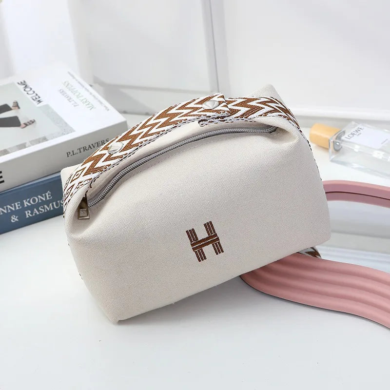 Portable Travel Cosmetic Bag Large Capacity Handheld Toiletry Bag Luxury Canvas Foldable Storage Bag for Makeup And Travel