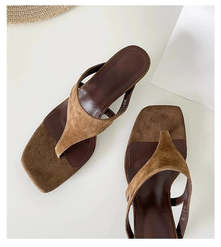 Retro Temperament Minimalist Toe-in Stiletto Sandals for Women Outside Flip-On Slippers Versatile High-Heeled Sandals