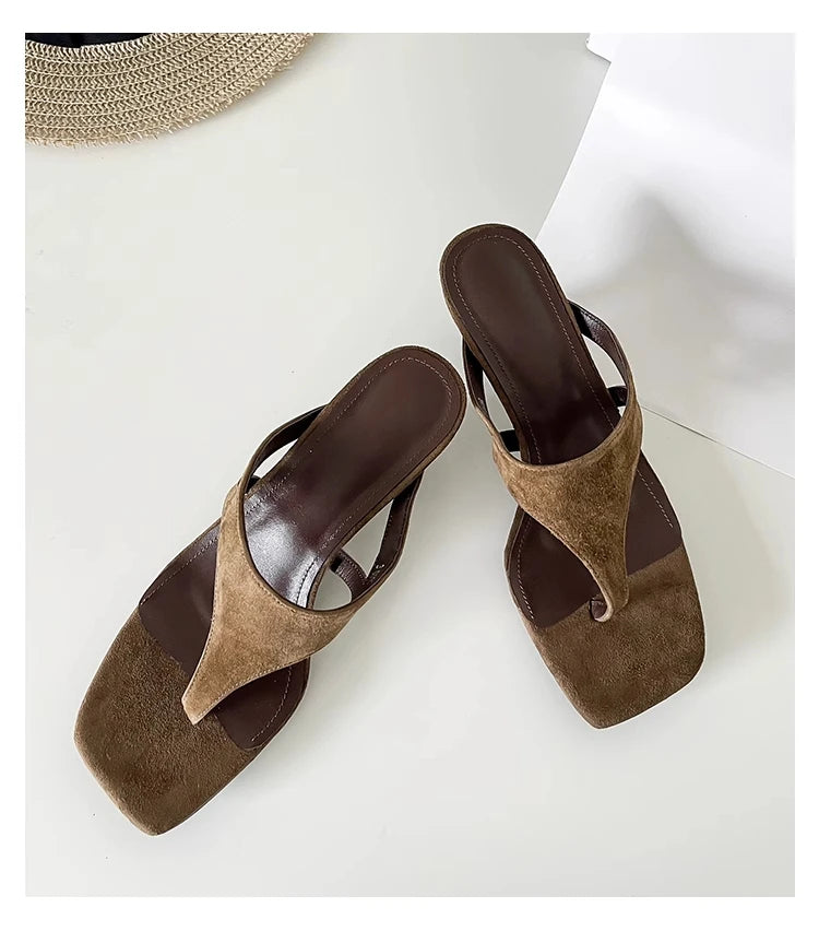Retro Temperament Minimalist Toe-in Stiletto Sandals for Women Outside Flip-On Slippers Versatile High-Heeled Sandals
