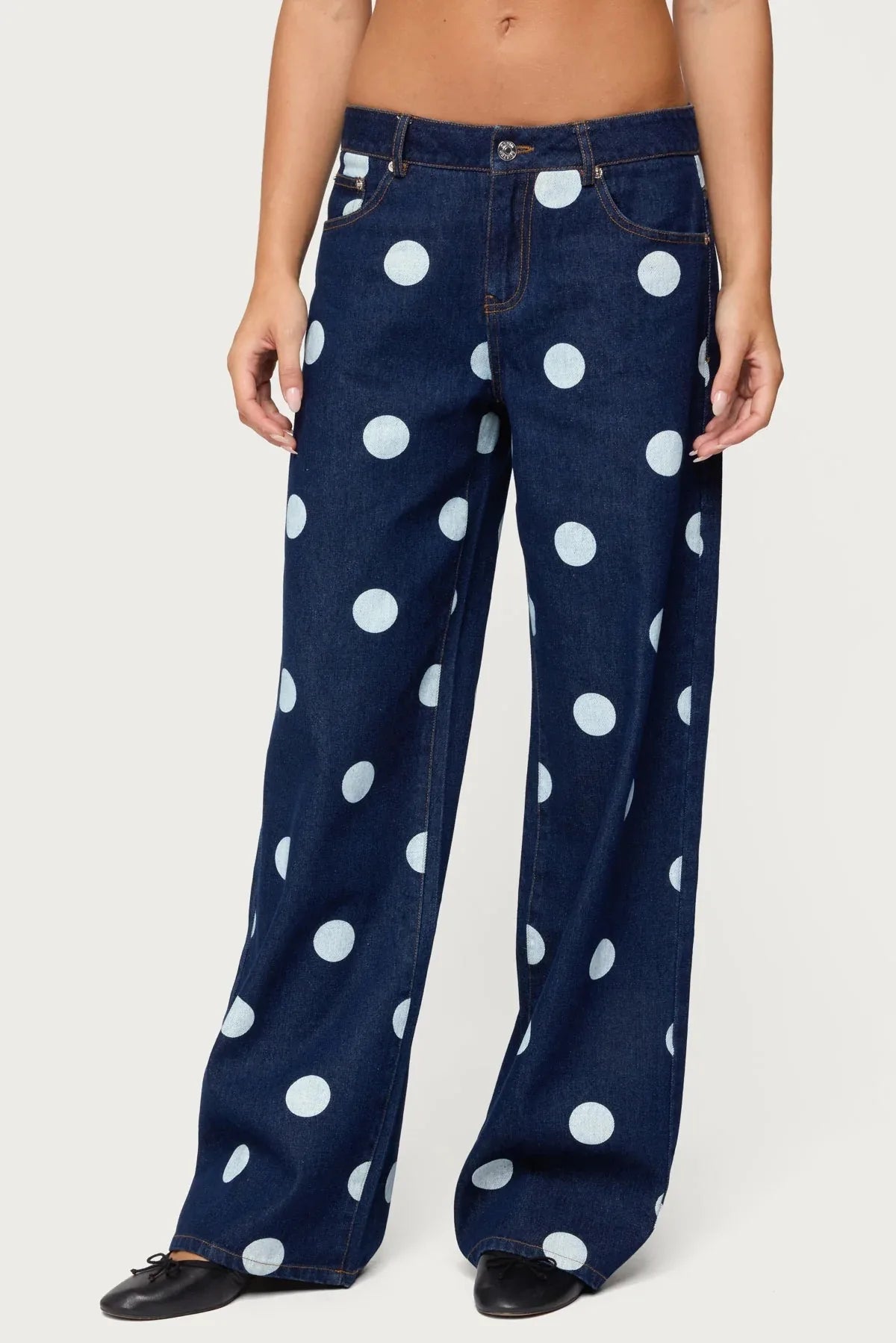 Lässige Gepunktete Denim-Jeans für Damen in Dunklen Farben, Gerade Geschnittene Lange Hose im Komfortablen Pendler-Stil aus Baumwollstoff