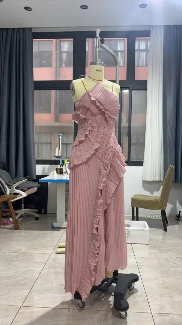 Elegant Purple Halter A Line Prom Gowns Ruffles Tiered Backless Party Gown Summer Vacation Chiffon Long Evening Dress
