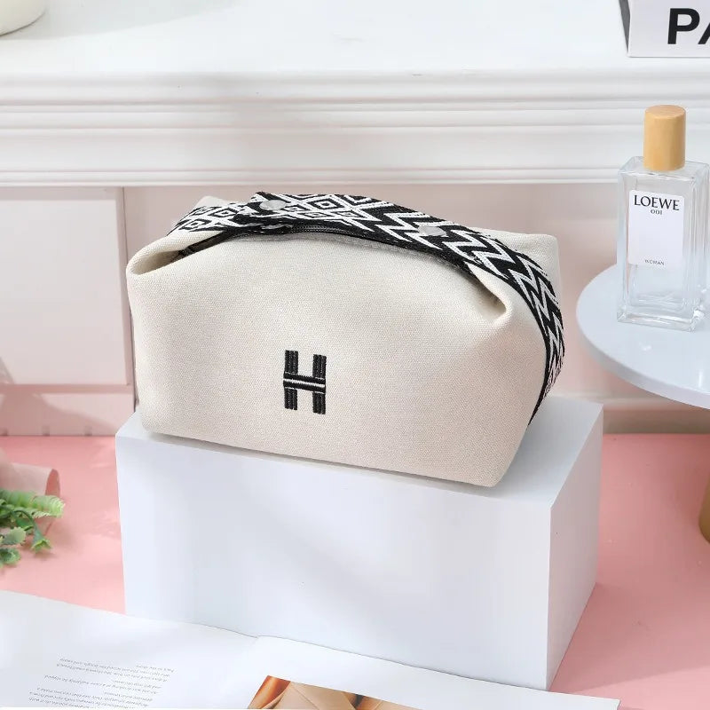 Portable Travel Cosmetic Bag Large Capacity Handheld Toiletry Bag Luxury Canvas Foldable Storage Bag for Makeup And Travel
