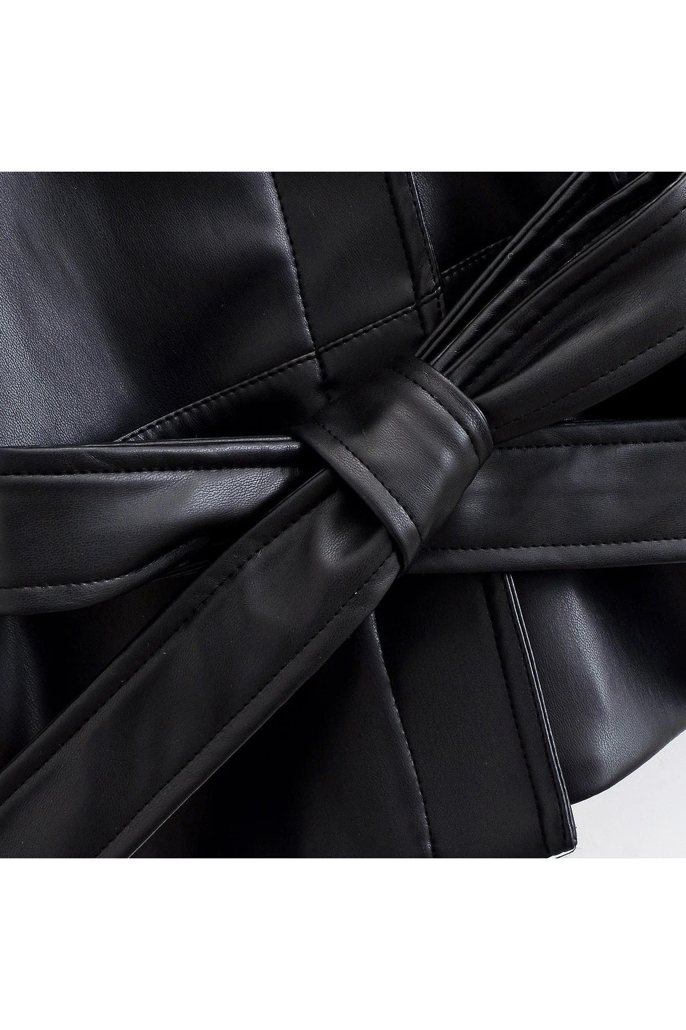 AMARA Vintage Damen Trenchcoat – Schwarze Kunstleder Jacke mit Gürtel