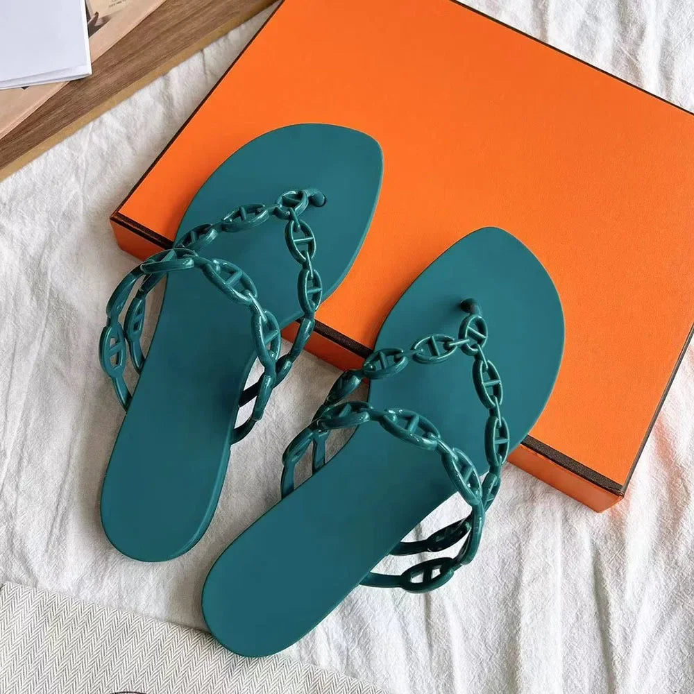 2026 Chain Pig Nose Flip-flops with Bright Jelly Shoes Wearing Flat Beach Toe Cool Slippers Women New