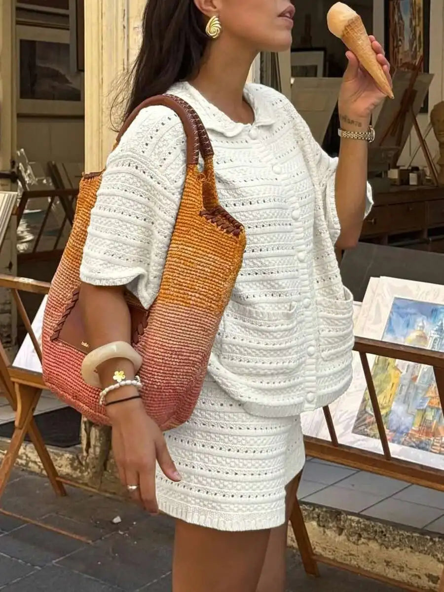 Sommer-Strickanzug für Damen, zweiteilig, mit Aussparungen, kurzärmelig, einreihig, Oberteil und Shorts, Strandurlaub