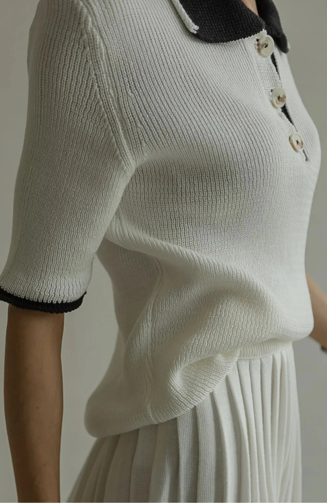 Lässiges Strick-Set mit einfarbigem Pullover und kurzem Rock für Damen, Frühling/Herbst, bequemer Street-Style, Polyester-Gewebe