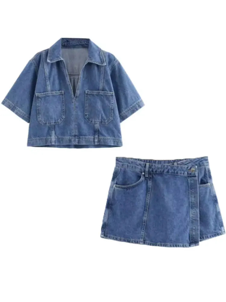 2025 Damenmode Flip Pocket Dekoration Kurzer Flip-Kragen Slim-Fit-Jeansoberteil + asymmetrischer Jeansrock 2-teiliges Set