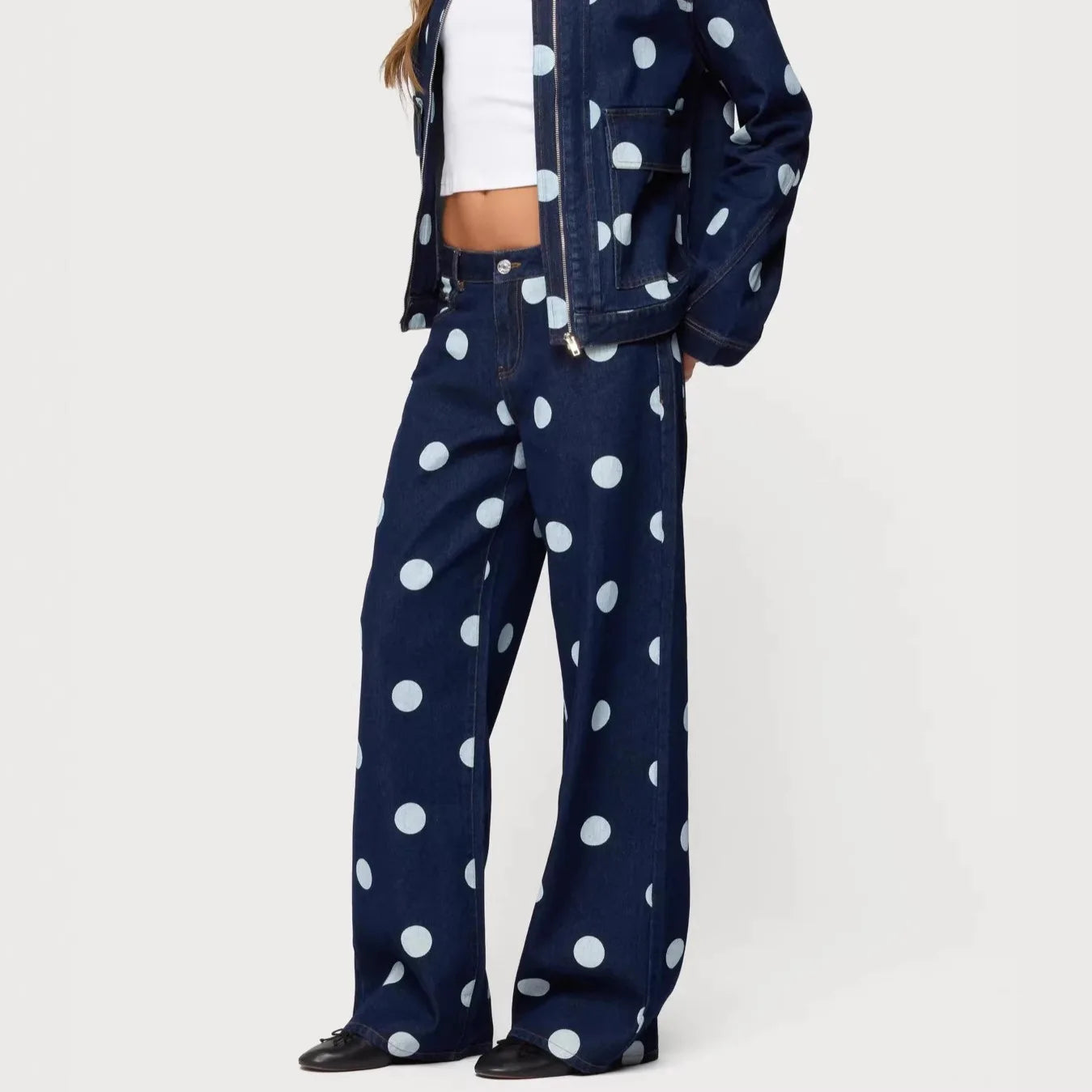 Lässige Gepunktete Denim-Jeans für Damen in Dunklen Farben, Gerade Geschnittene Lange Hose im Komfortablen Pendler-Stil aus Baumwollstoff