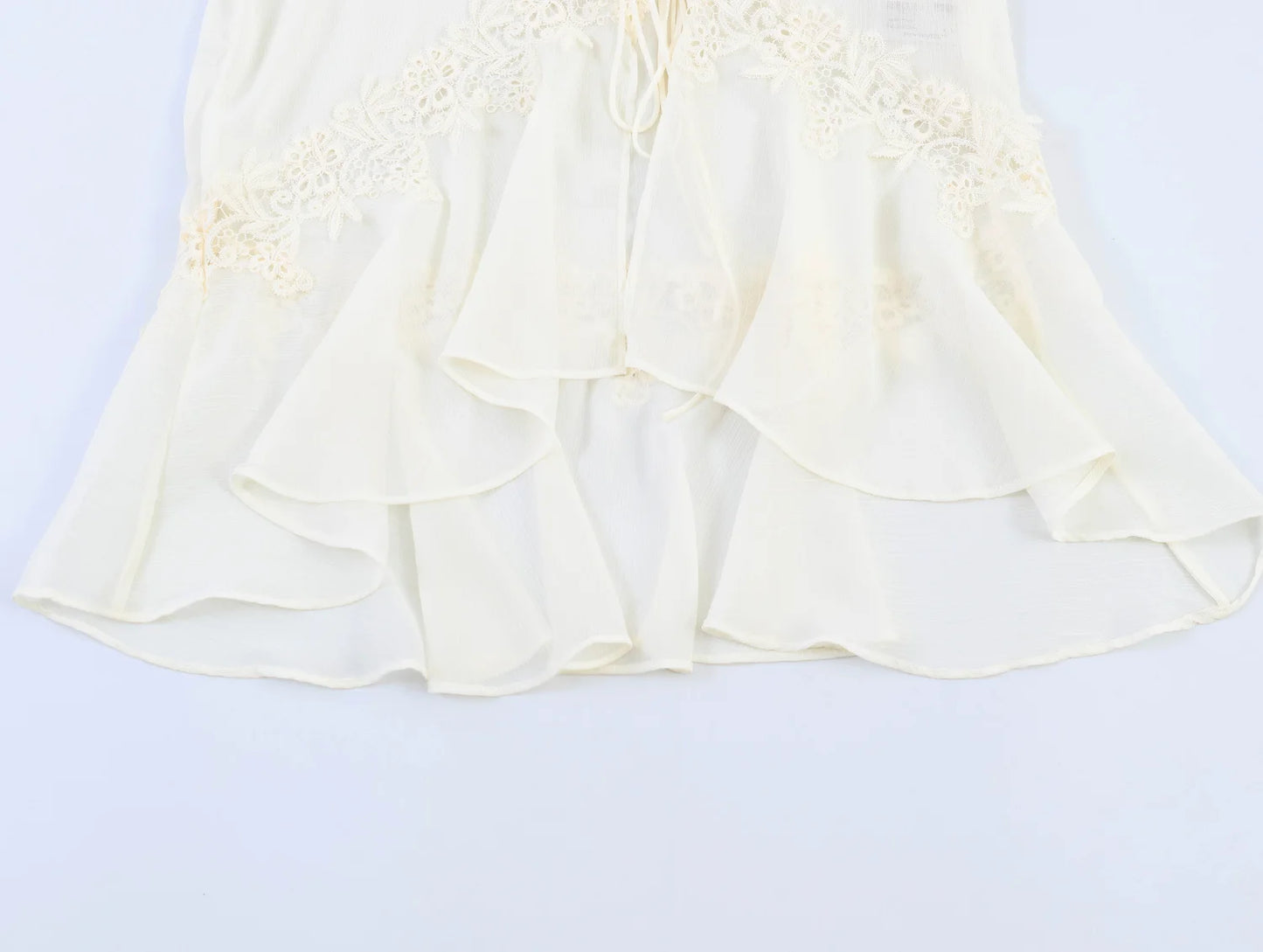 TFMLN New Women Blouse Fashionable Flare Sleeve Lace Spliced Semi-Sheer Cardigan Lace Up Tops Elegant Ruffled V Neck Shirt