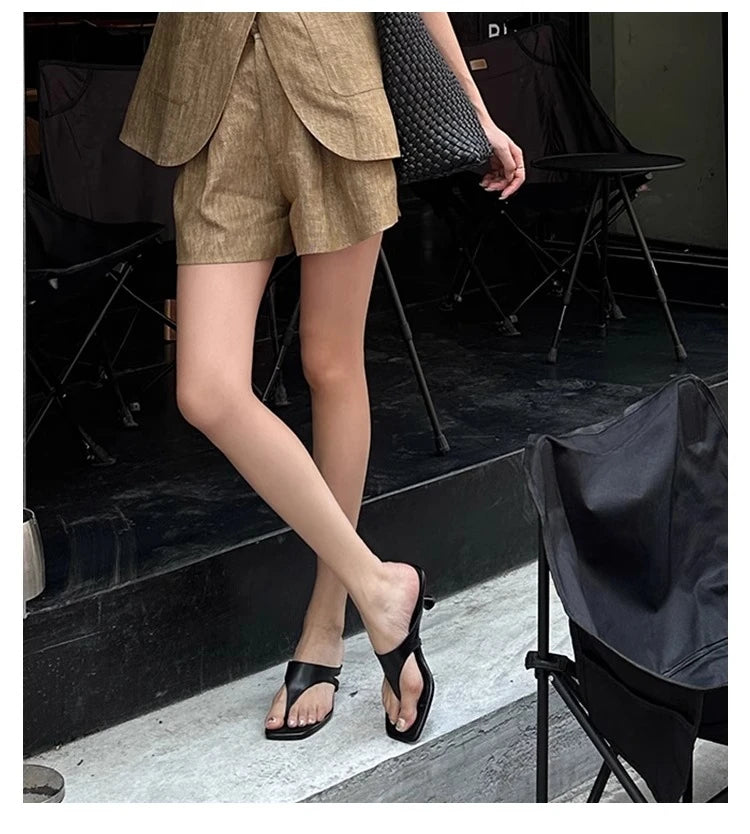 Retro Temperament Minimalist Toe-in Stiletto Sandals for Women Outside Flip-On Slippers Versatile High-Heeled Sandals