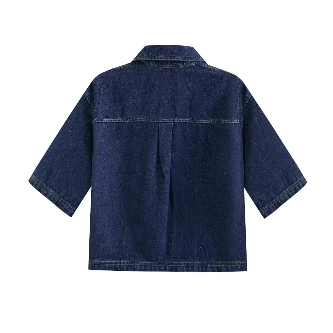 2025 Damenmode Flip Pocket Dekoration Kurzer Flip-Kragen Slim-Fit-Jeansoberteil + asymmetrischer Jeansrock 2-teiliges Set