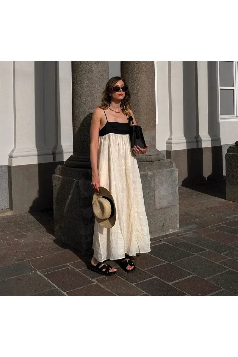 Besellics Noir Écru Maxi Dress