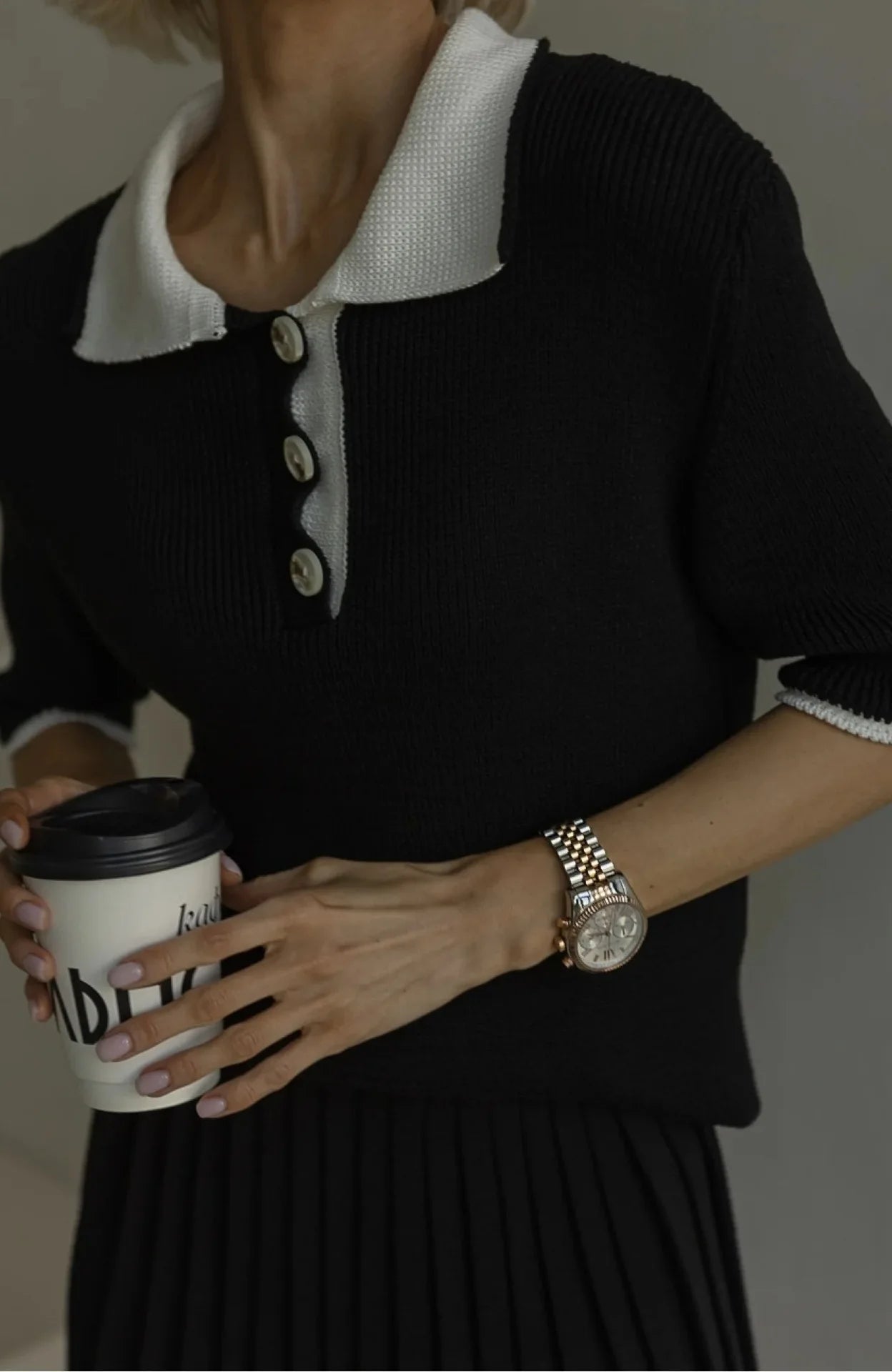 Lässiges Strick-Set mit einfarbigem Pullover und kurzem Rock für Damen, Frühling/Herbst, bequemer Street-Style, Polyester-Gewebe
