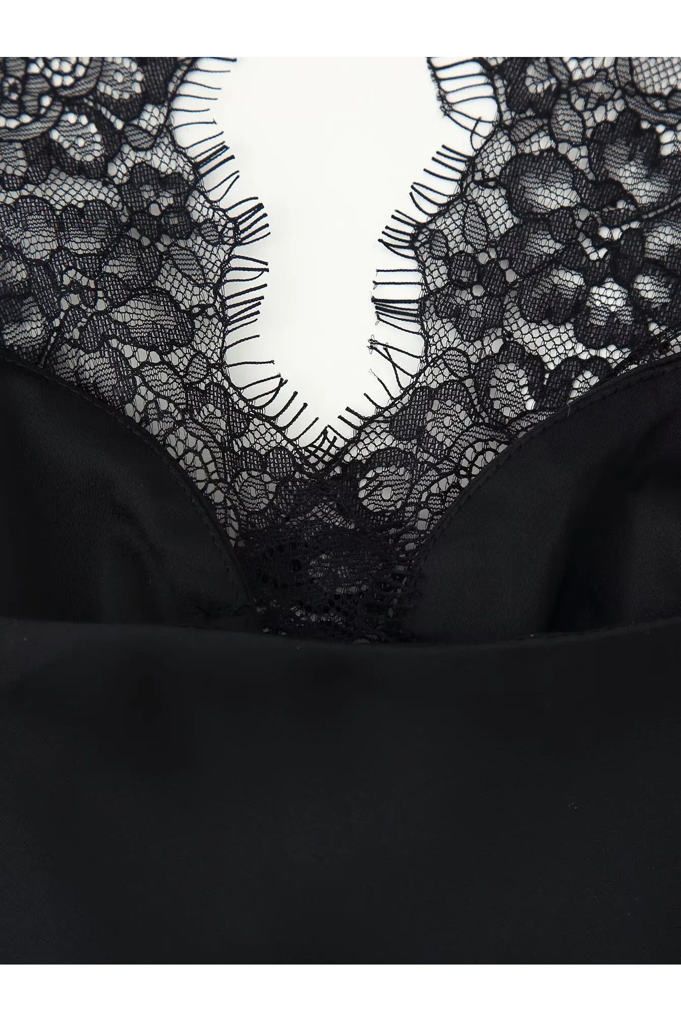 LIORA - Lace Camisole Top – Damen Spitzentop mit Herz-Ausschnitt