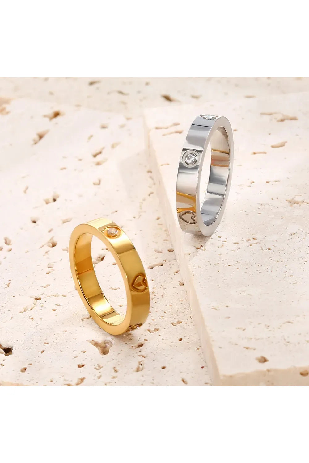 Herzring mit Zirkonia – Eleganter Edelstahlring für Frauen