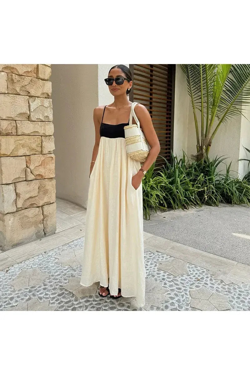 Besellics Noir Écru Maxi Dress