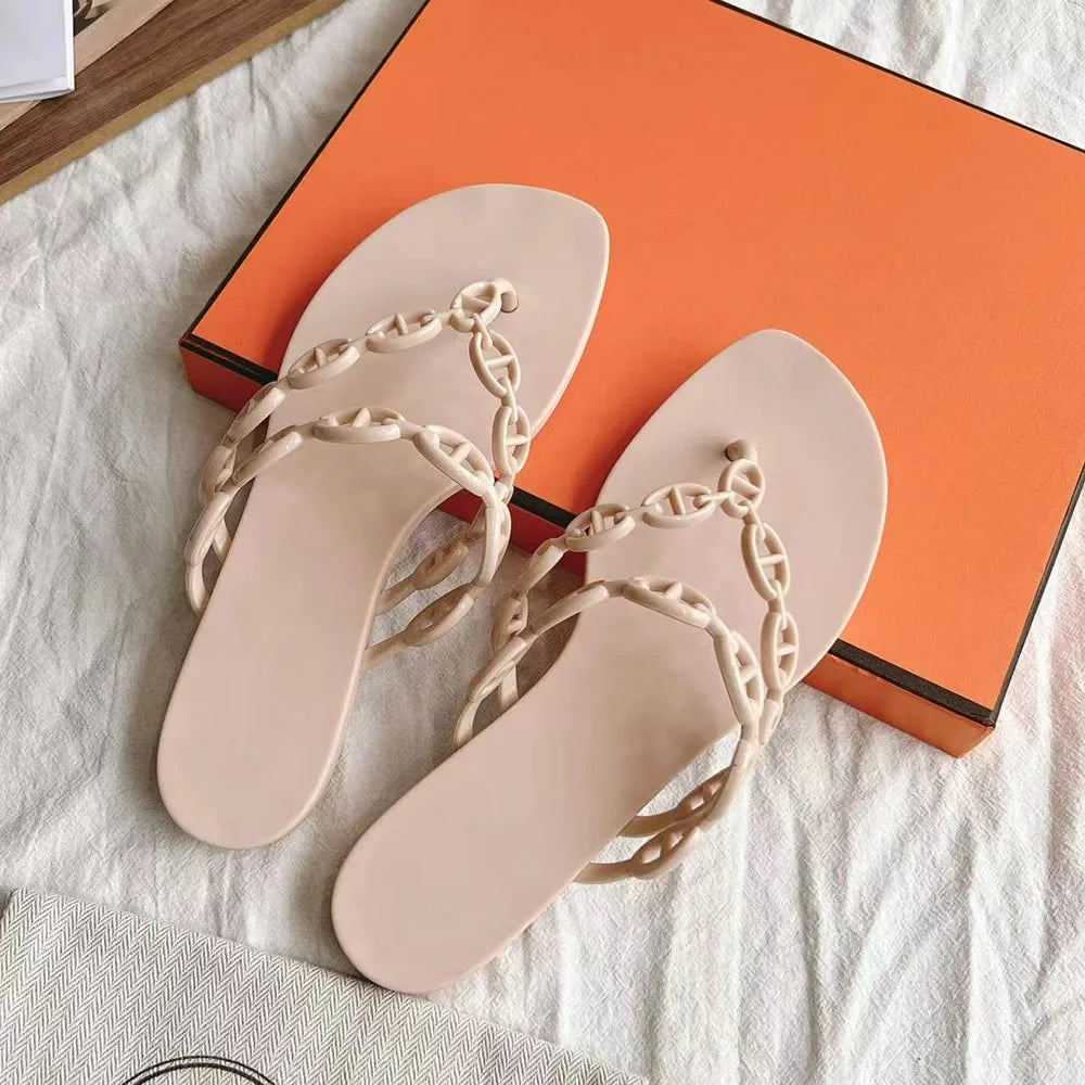 2026 Chain Pig Nose Flip-flops with Bright Jelly Shoes Wearing Flat Beach Toe Cool Slippers Women New