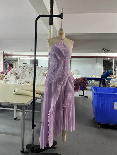 Elegant Purple Halter A Line Prom Gowns Ruffles Tiered Backless Party Gown Summer Vacation Chiffon Long Evening Dress