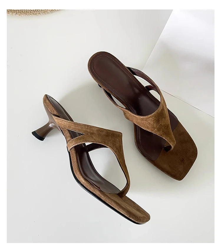 Retro Temperament Minimalist Toe-in Stiletto Sandals for Women Outside Flip-On Slippers Versatile High-Heeled Sandals