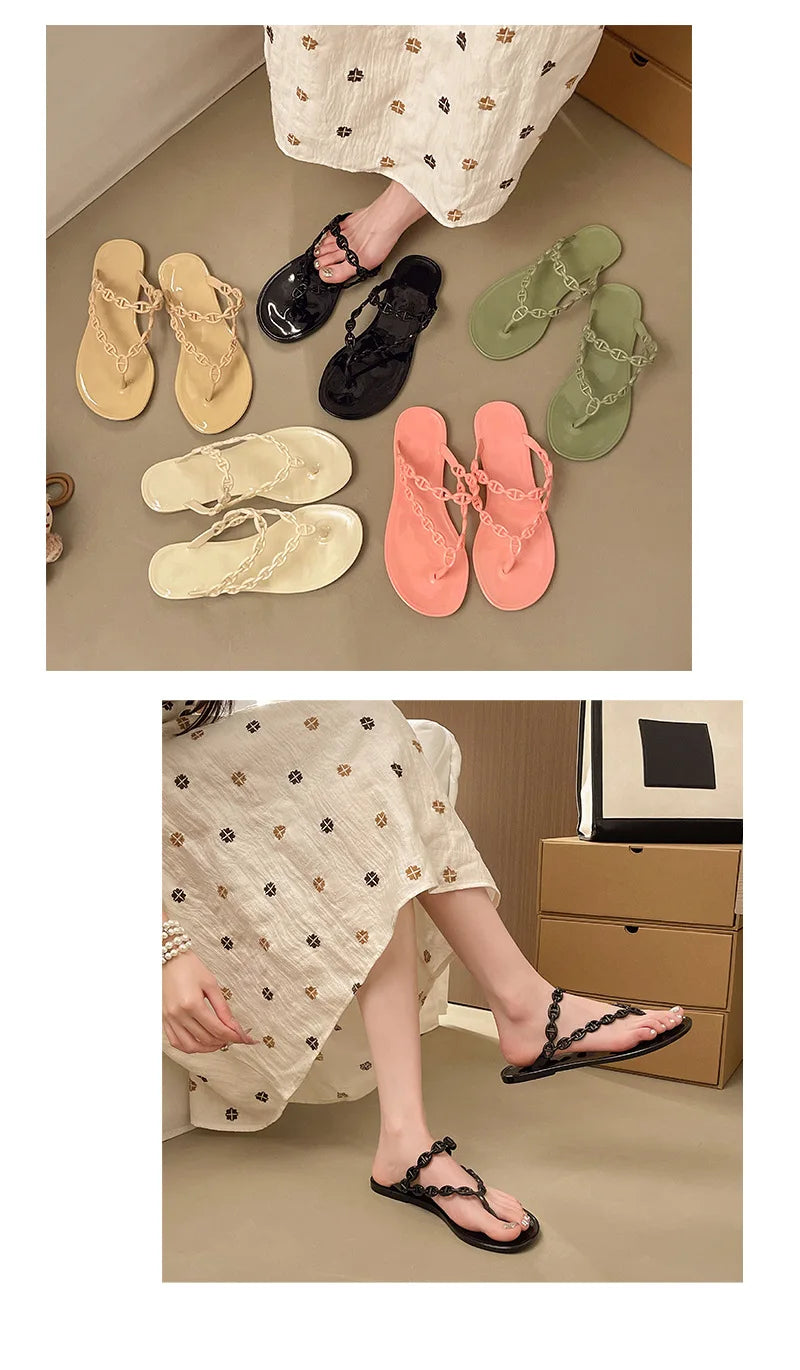 Anti-Slip Flat Sandals Women's Outdoor Beach Slippers Crystal Rhinestone Thong Slippers PVC Material Comfortable Casual Shoes