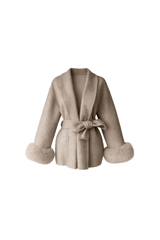 ARCTIC GRACE – Eleganter Wollmantel für Damen.