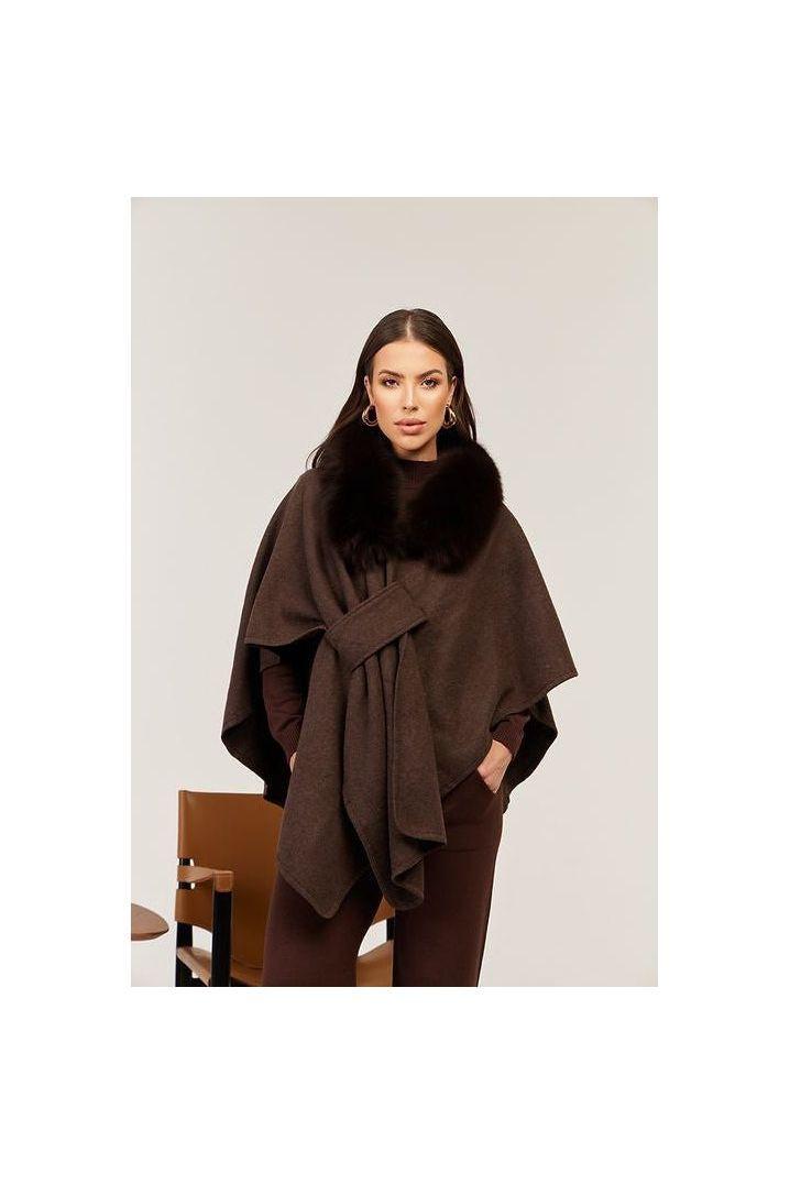 AURELIE - Cape mit abnehmbaren Kunstpelzkragen.