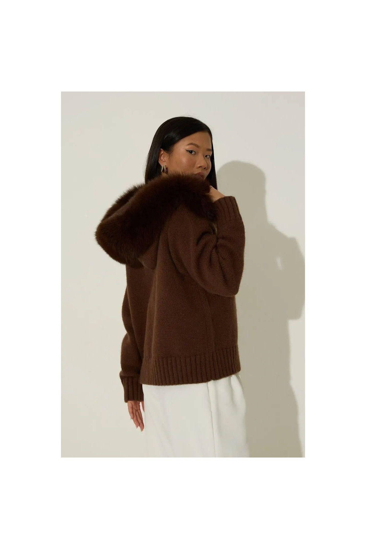 BELAMY – Chaleur Kapuzenpullover mit Fellbesatz.