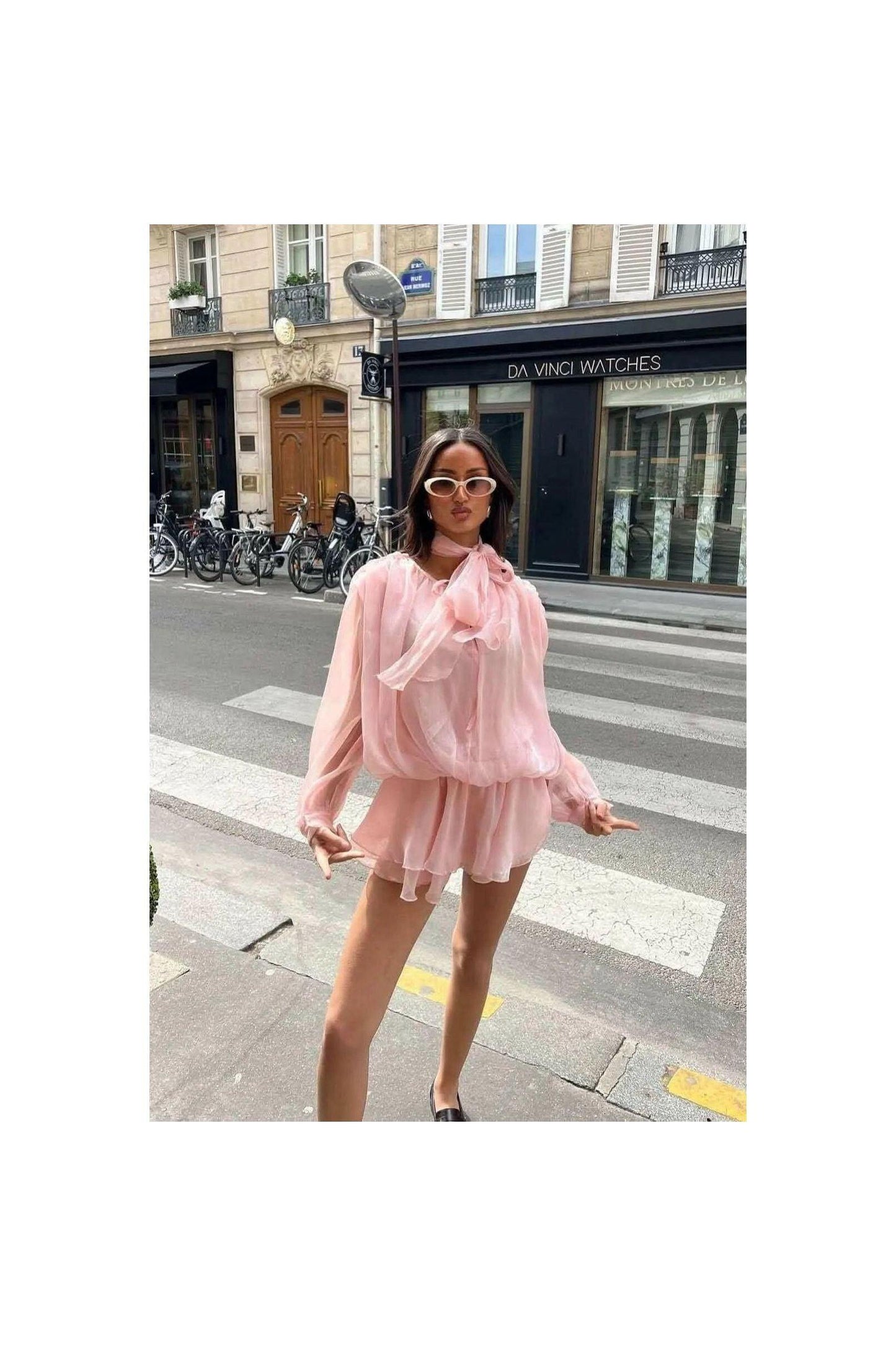 Celina Plissee Kleid in Roséglanz.