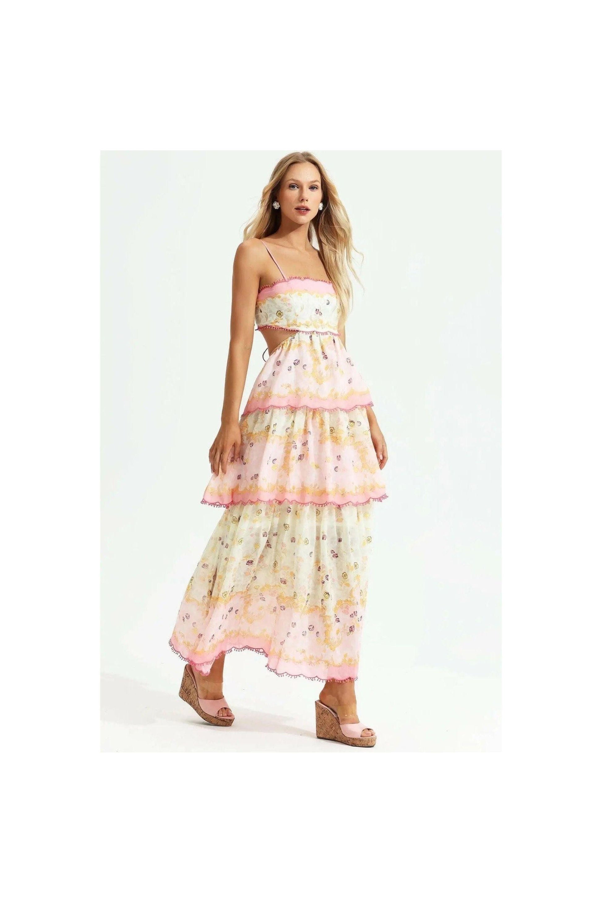 Floraler Traum in Rosa – Das Statement-Kleid des Sommers.