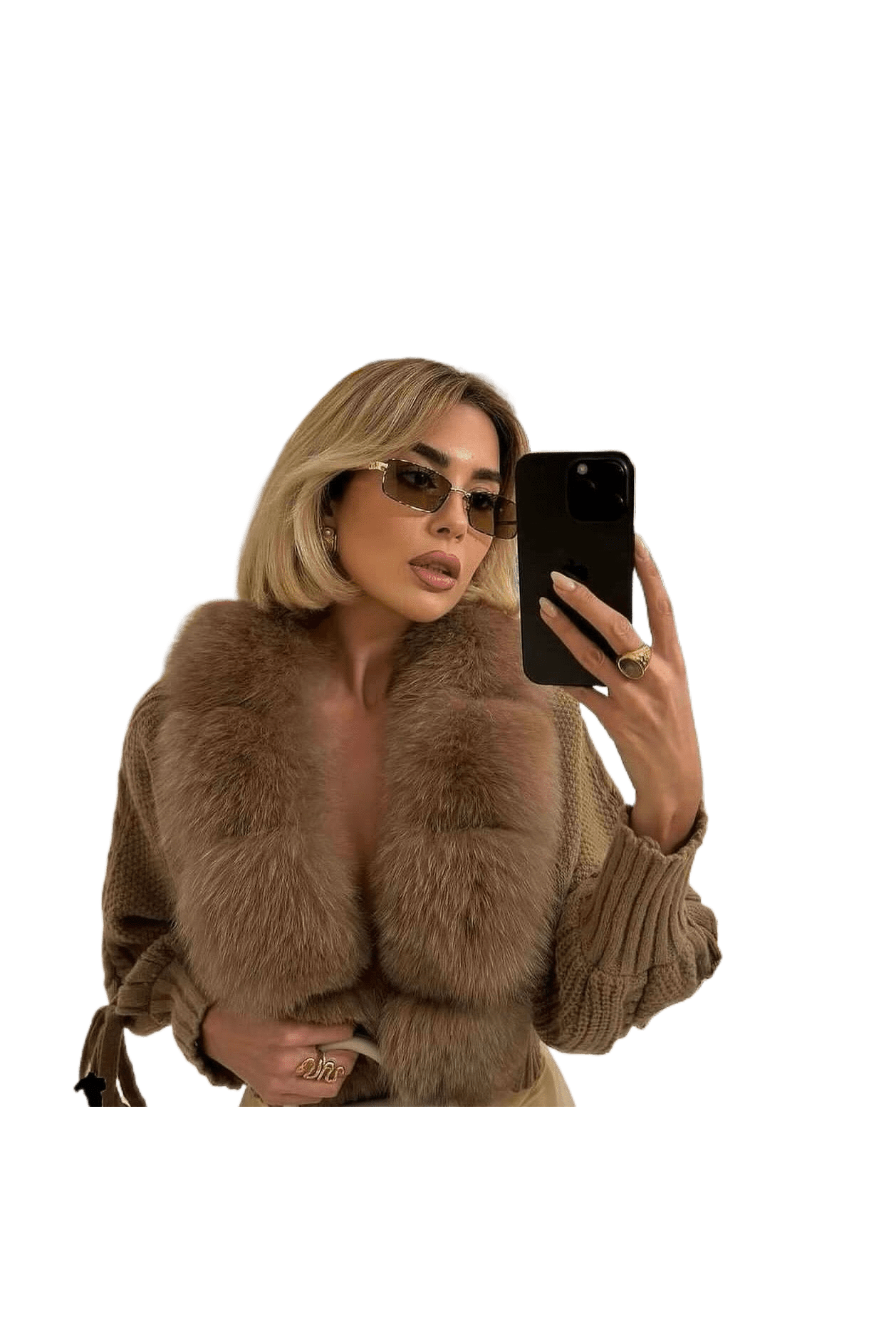 LUMINA – Winter Cardigan mit Kunstpelzkragen.