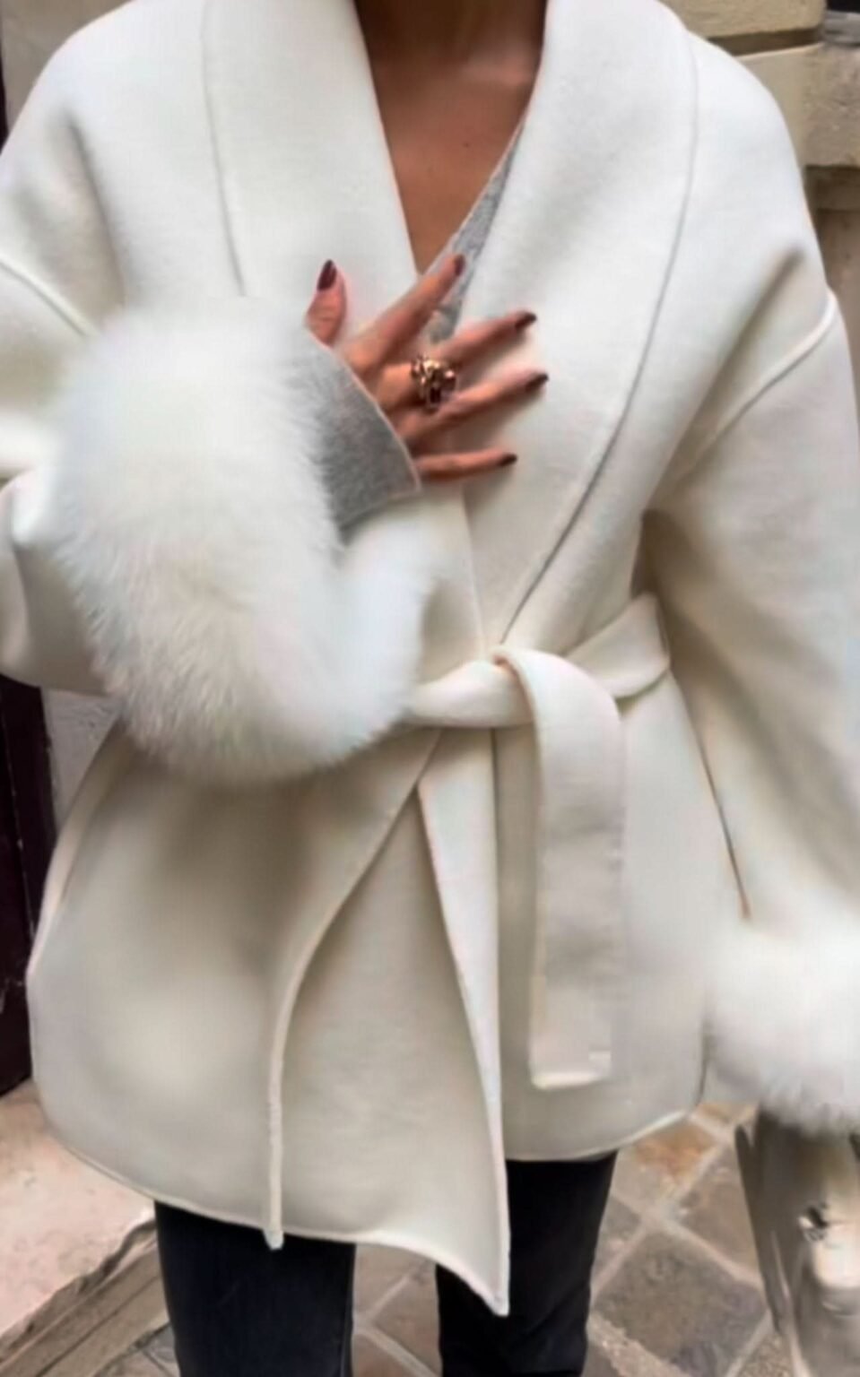 Arctic Grace Wool Coat - Besellics