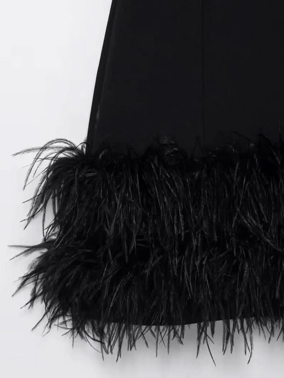 Black Grace Feather - Besellics