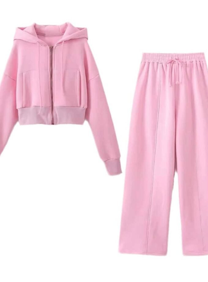 Casual Comfort Set in pink featuring a cropped hoodie and wide-leg pants.
