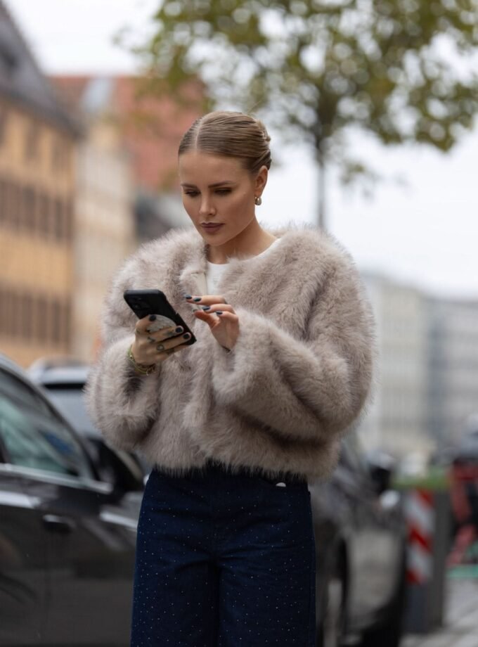 Divine Faux Fur - Besellics