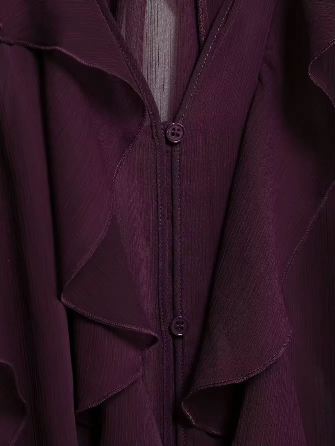 Elegante Chiffon-Bluse mit verspielten Rüschen – Leichtigkeit trifft auf Stil - Besellics