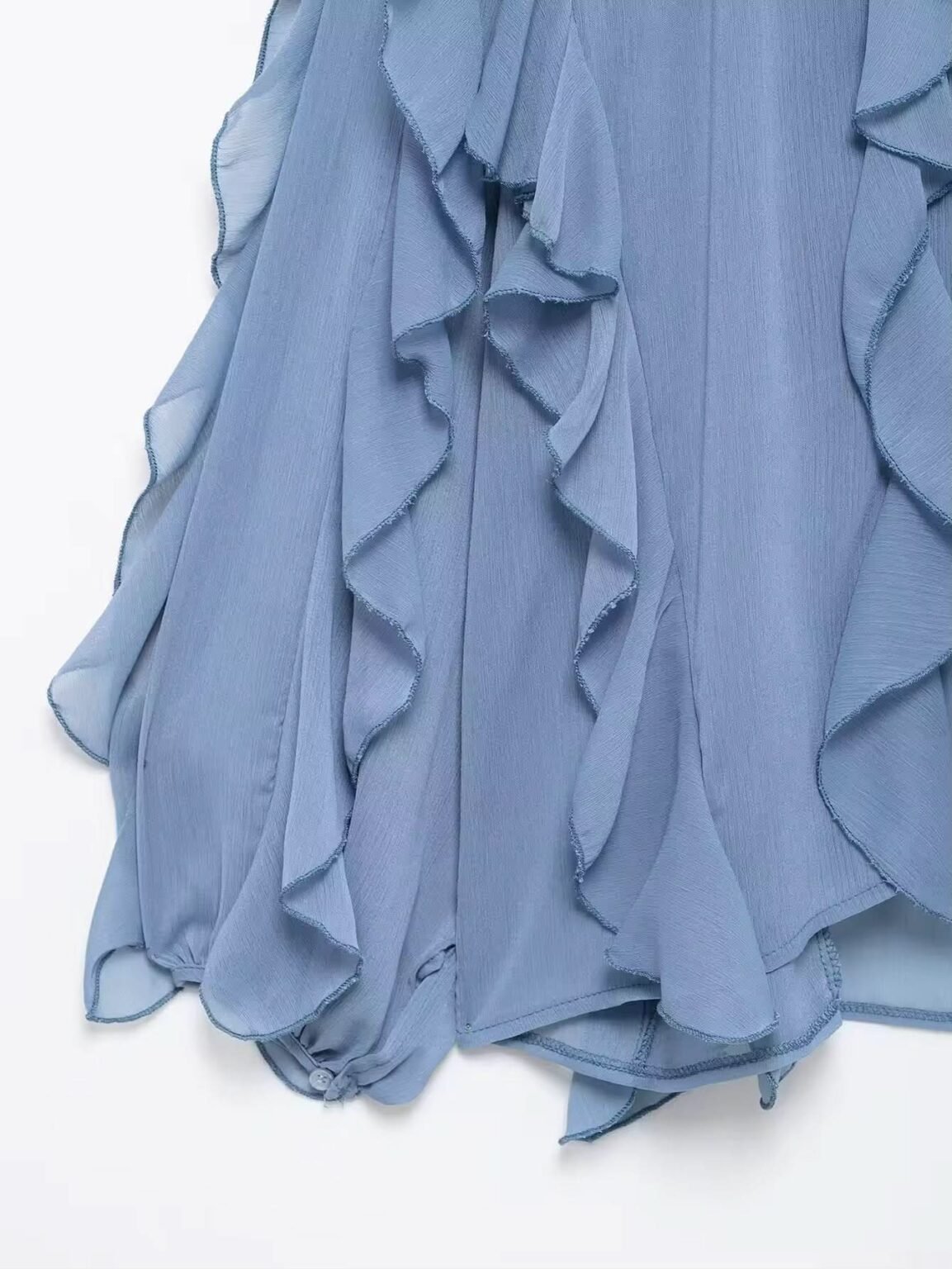 Elegante Chiffon-Bluse mit verspielten Rüschen – Leichtigkeit trifft auf Stil - Besellics