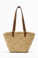 Strohtasche mit Lederdetails