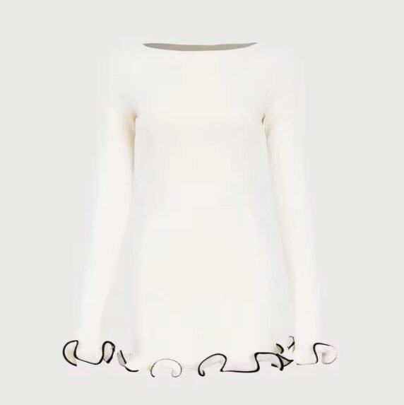 Ruffle Elegance - Besellics
