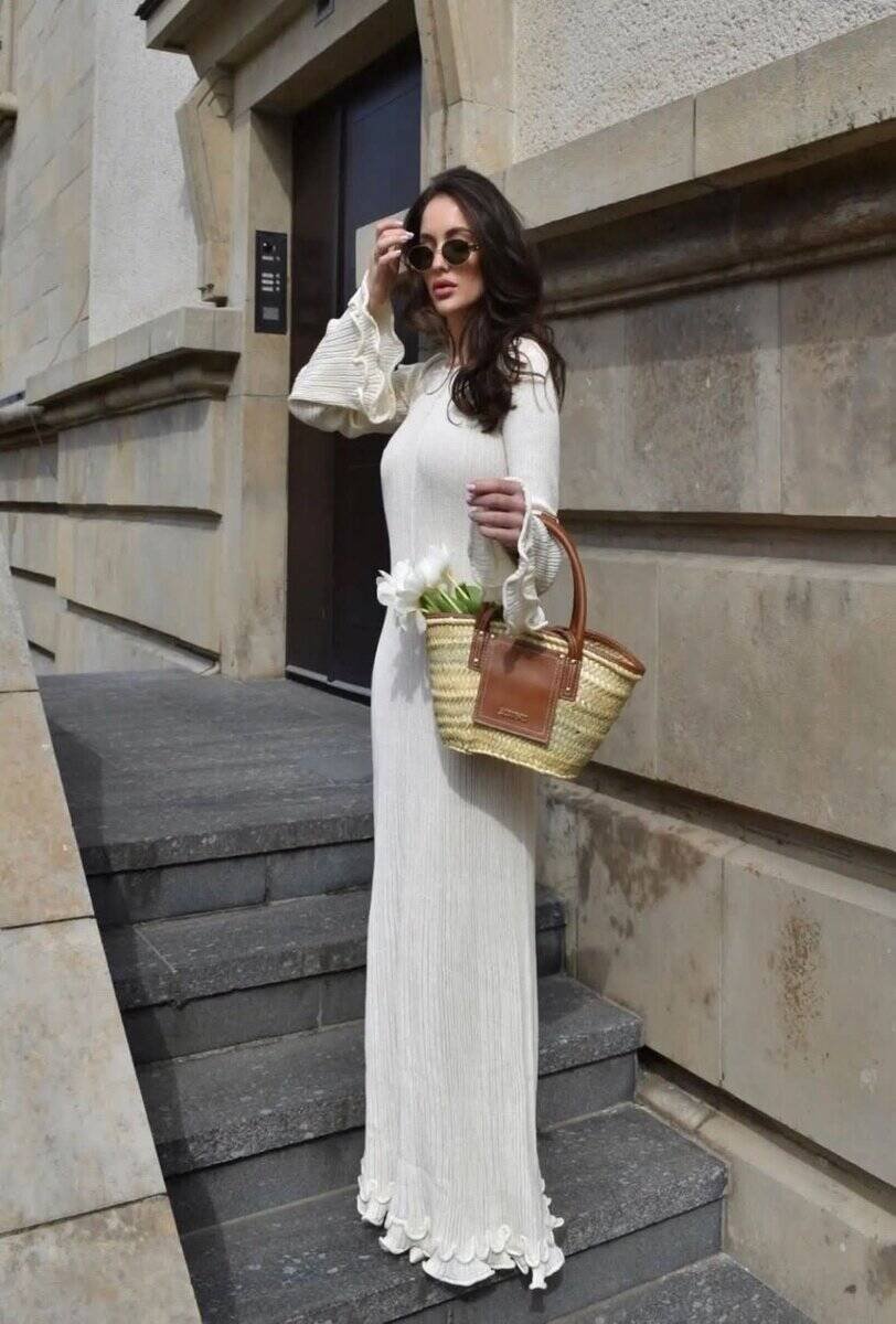 Sophia: Classic Elegance and Chic Style for Every Moment - Besellics