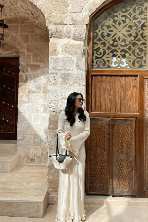 Sophia: Classic Elegance and Chic Style for Every Moment - Besellics
