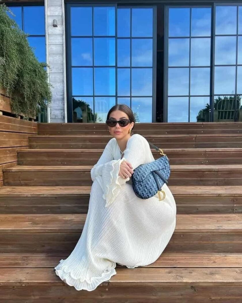 Sophia: Classic Elegance and Chic Style for Every Moment - Besellics