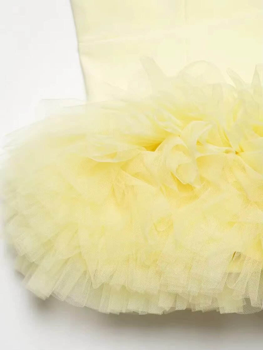 Verspieltes Bustier-Top in zartem Gelb mit Volant-Tüll – Romantisch, Feminin & Einzigartig - Image 3
